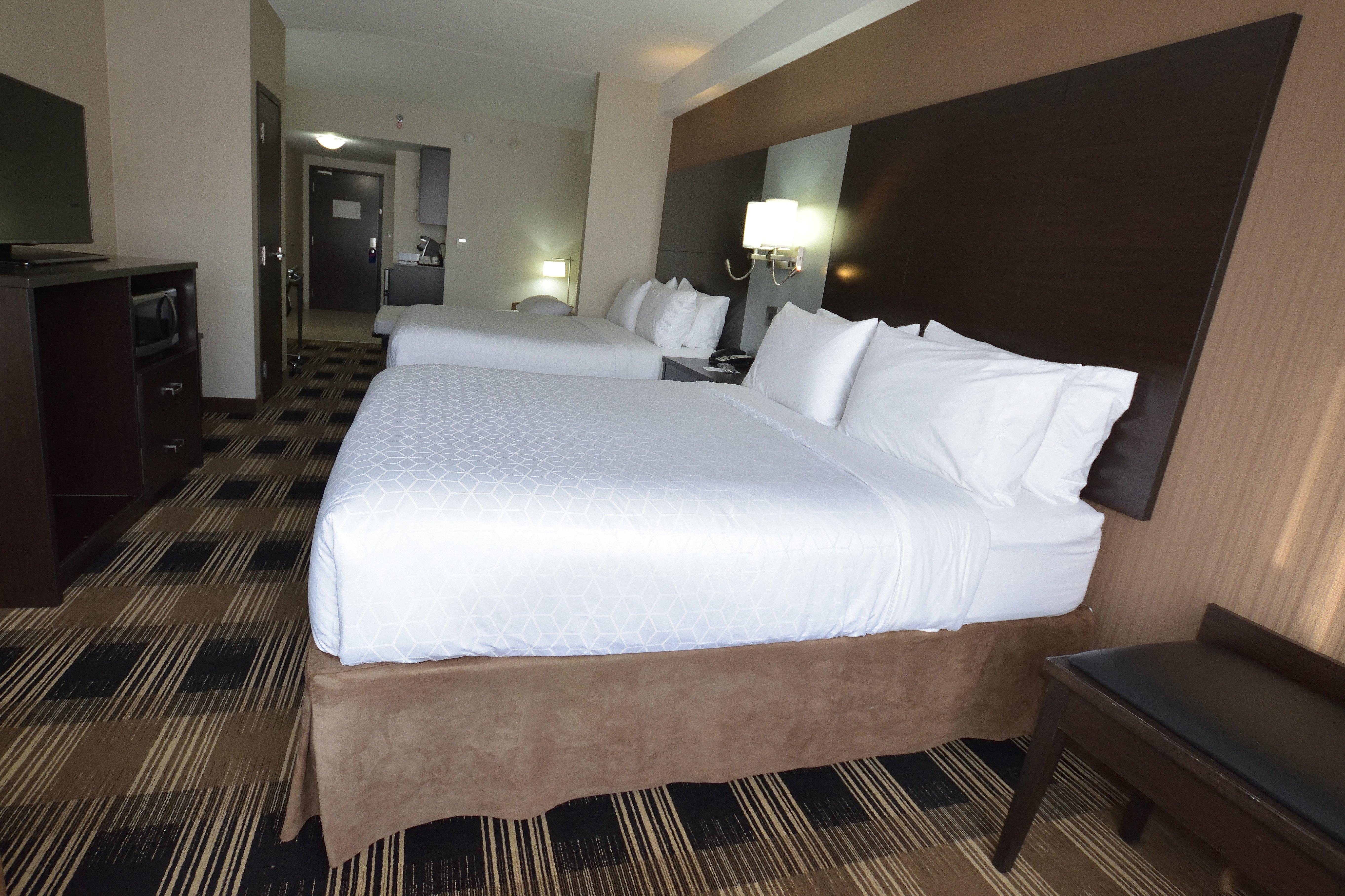 Holiday Inn Express & Suites Ottawa East-Orleans By Ihg Exterior photo